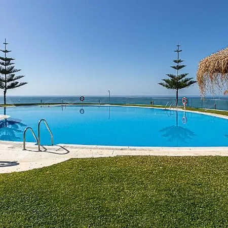 Апартаменты Vistas Panoramicas, 2 Piscinas, Area Infantil, Bar, Jardines Y Tenis Бенальмадена